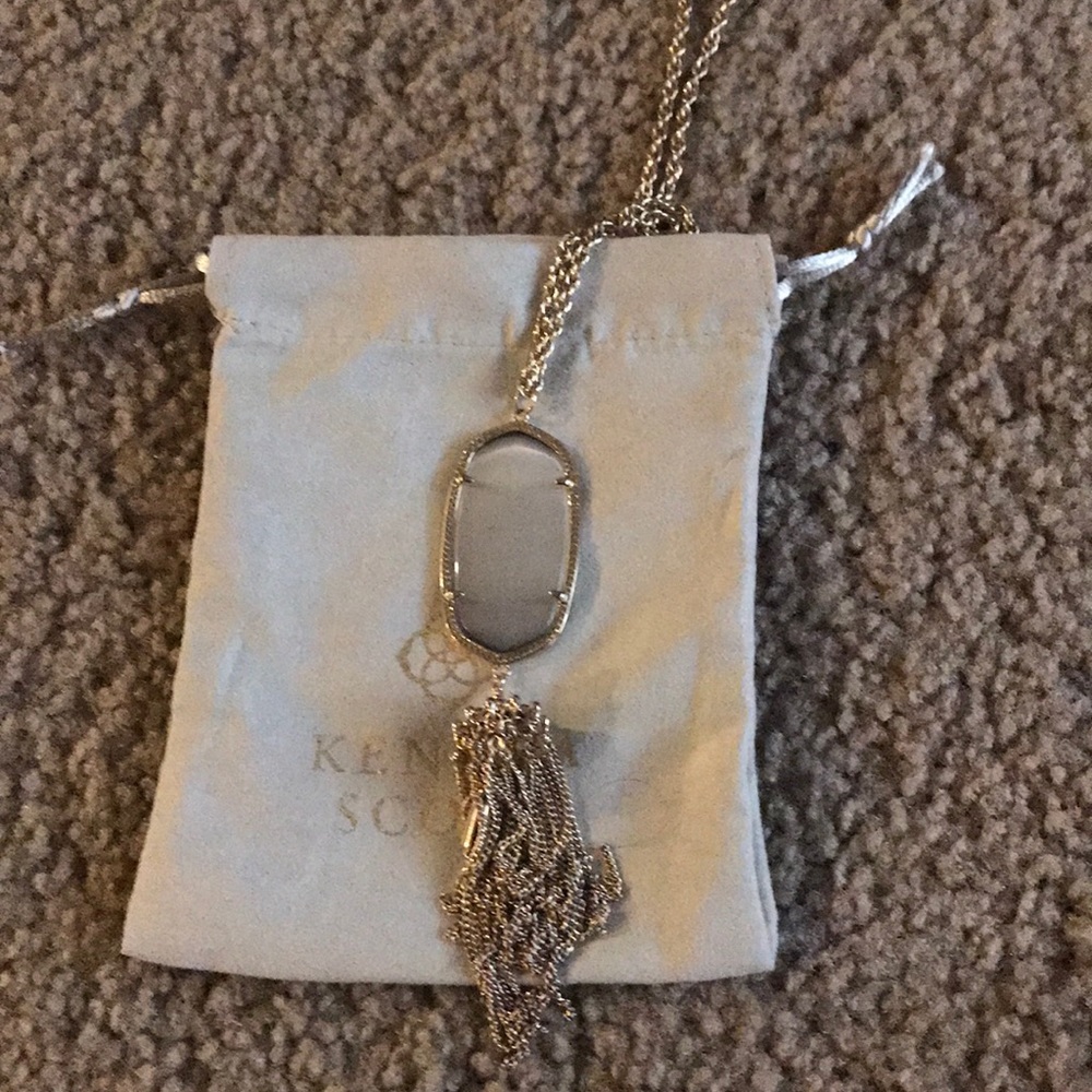 Kendra Scott rayne necklace